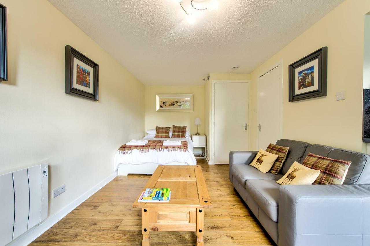 Stunning Studio Apartment Castle View Эдинбург Экстерьер фото
