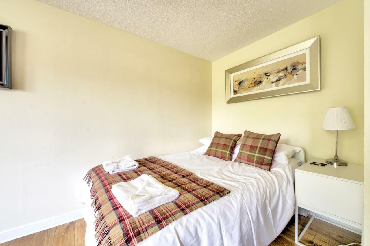 Stunning Studio Apartment Castle View Эдинбург Экстерьер фото